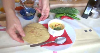 Vegeterian cooking lesson -  Kadhi soup, Okra and chapatis