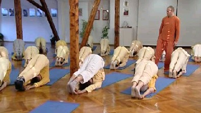 Around the world - Yoga Class of Level 5, Zagreb, CRO (2/2)